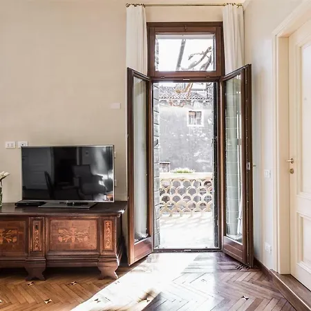 Apartment Ca' Del Glicine Terrace *