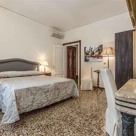 Apartment Ca' Del Glicine Terrace Venice